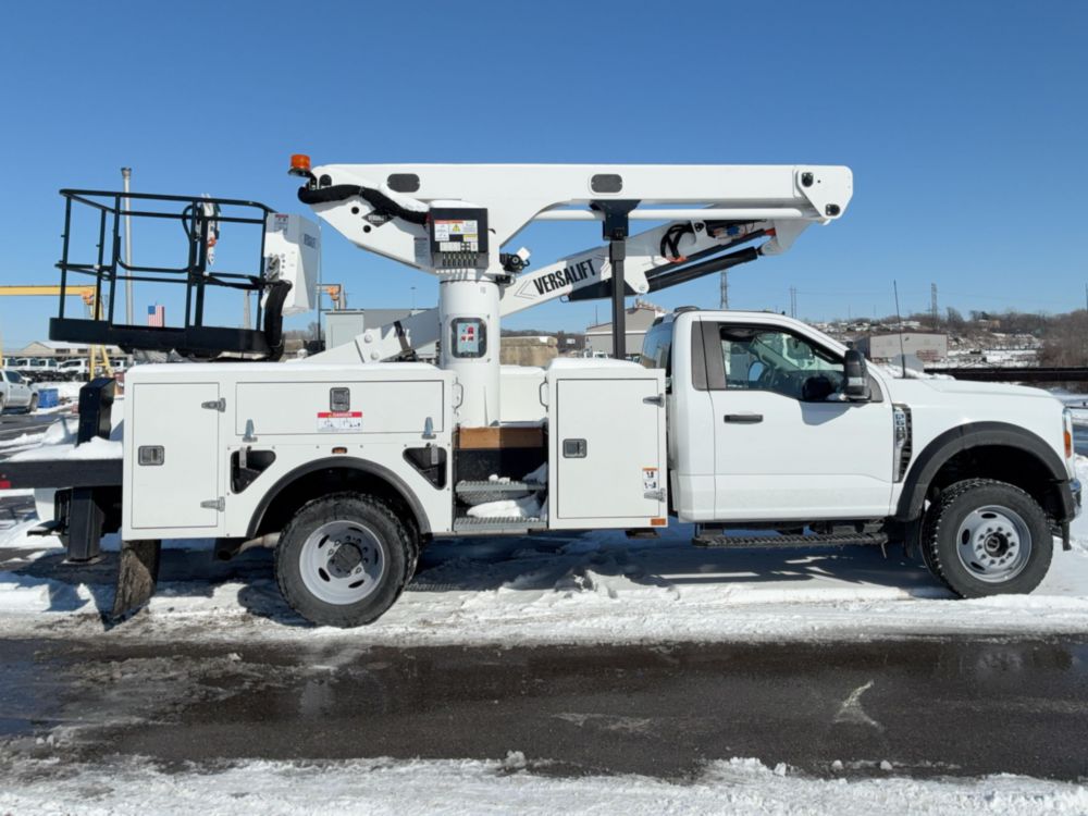 2025 Ford F600 4x4 Versalift VST-50-TN Bucket Truck