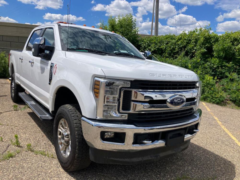 2019 Ford F-250 Crew Cab 4x4 Pickup Truck