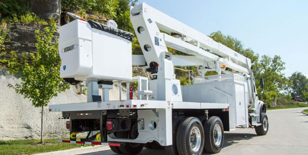 95 ft Insulated Material Handling AWD Transmission Bucket Truck