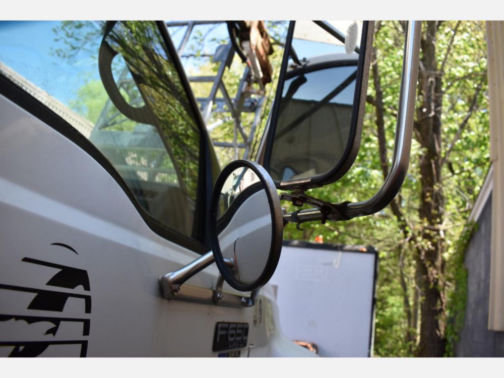 2000 Ford F-650 Altec Cable Placer Truck