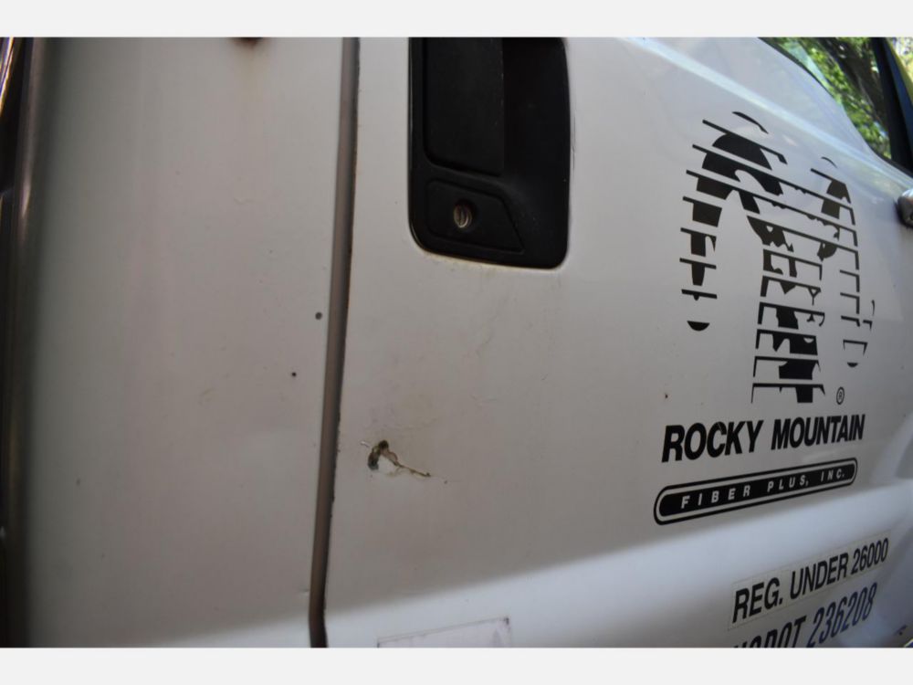 2000 Ford F-650 Altec Cable Placer Truck