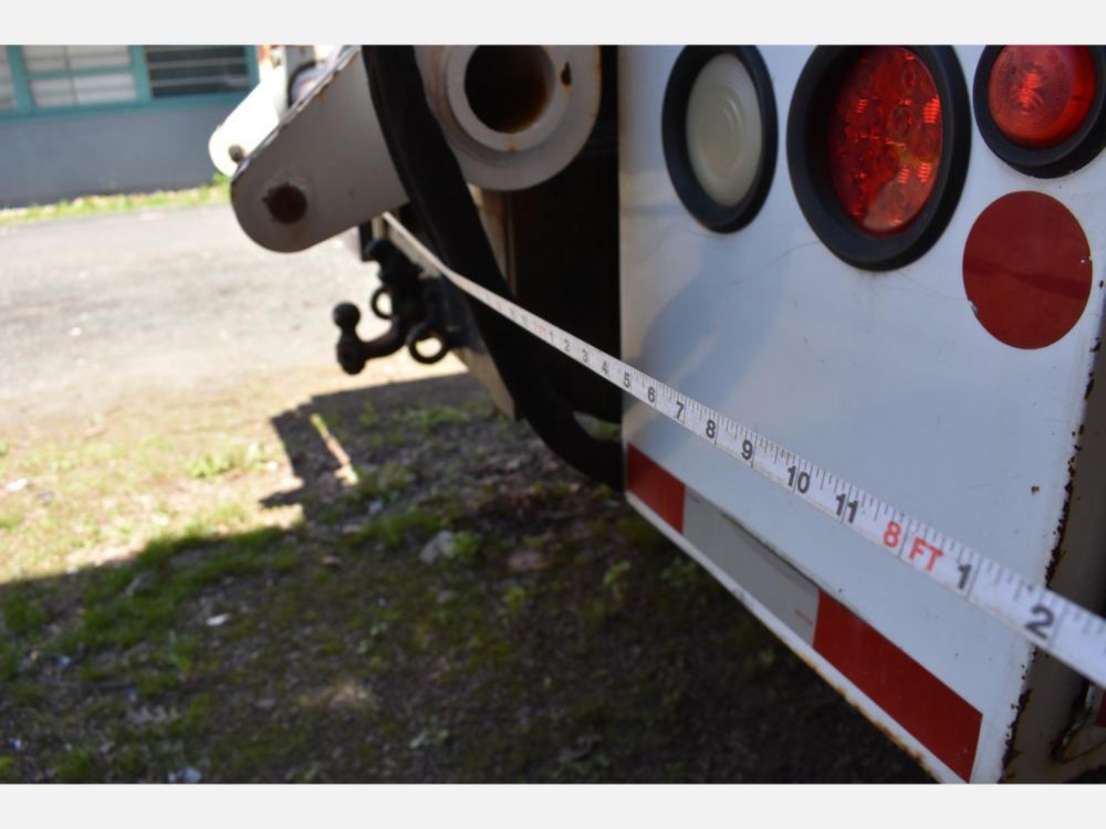 2000 Ford F-650 Altec Cable Placer Truck