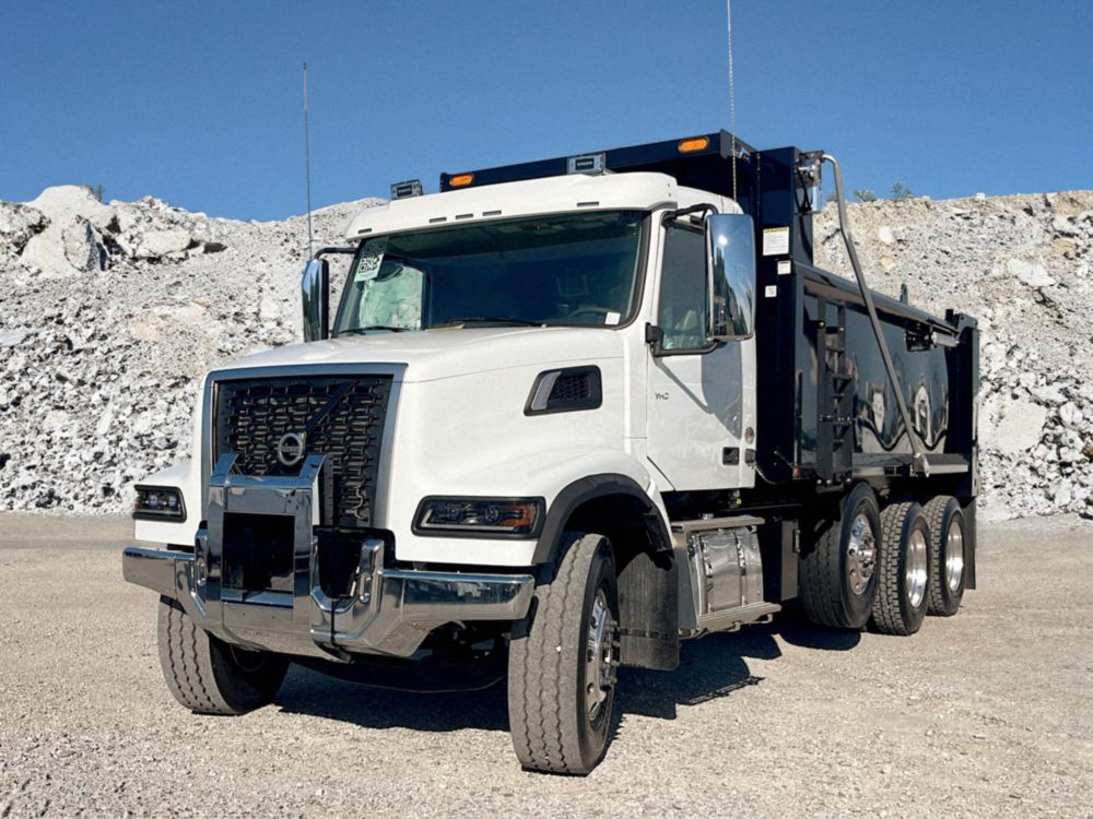 2025 Volvo VHD 8x4 17' 6" Load King Dump Truck