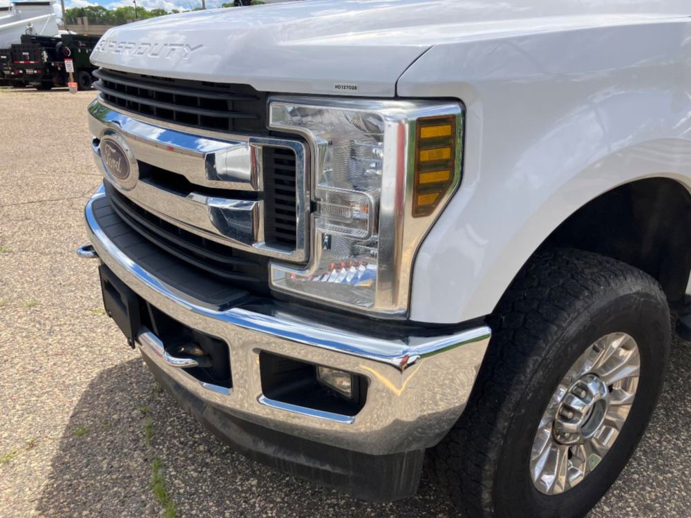 2019 Ford F-250 Crew Cab 4x4 Pickup Truck