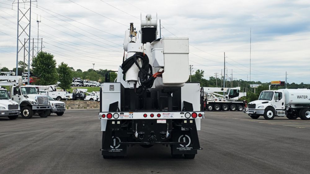 2017 Freightliner M2106 4x4 Versalift VST-6000-I03 Bucket Truck