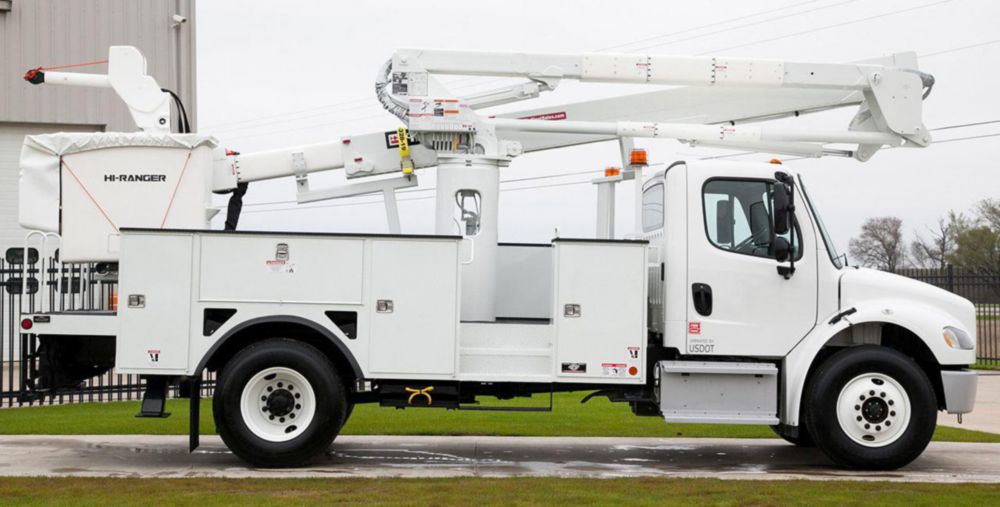 55 ft Insulated Material Handling AWD Distribution Bucket Truck
