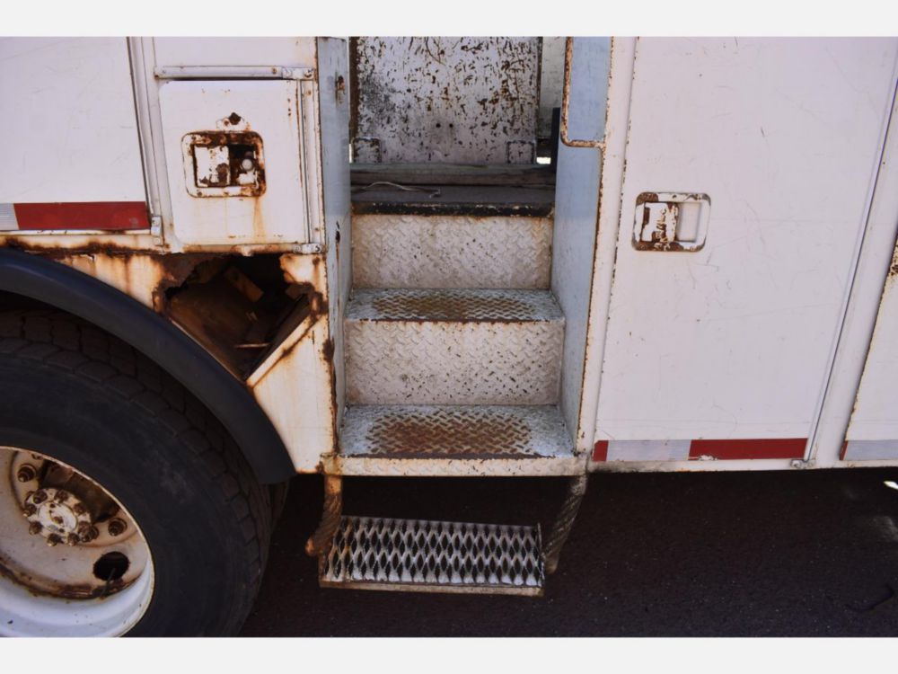 2000 Int'l 4700 Altec Cable Placer