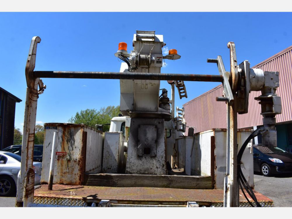 2000 Int'l 4700 Altec Cable Placer