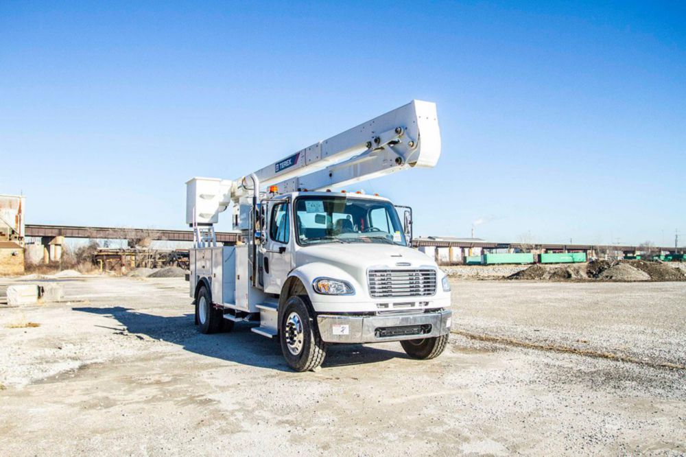 55 ft Distribution Bucket Truck Rental - Custom Truck One Source