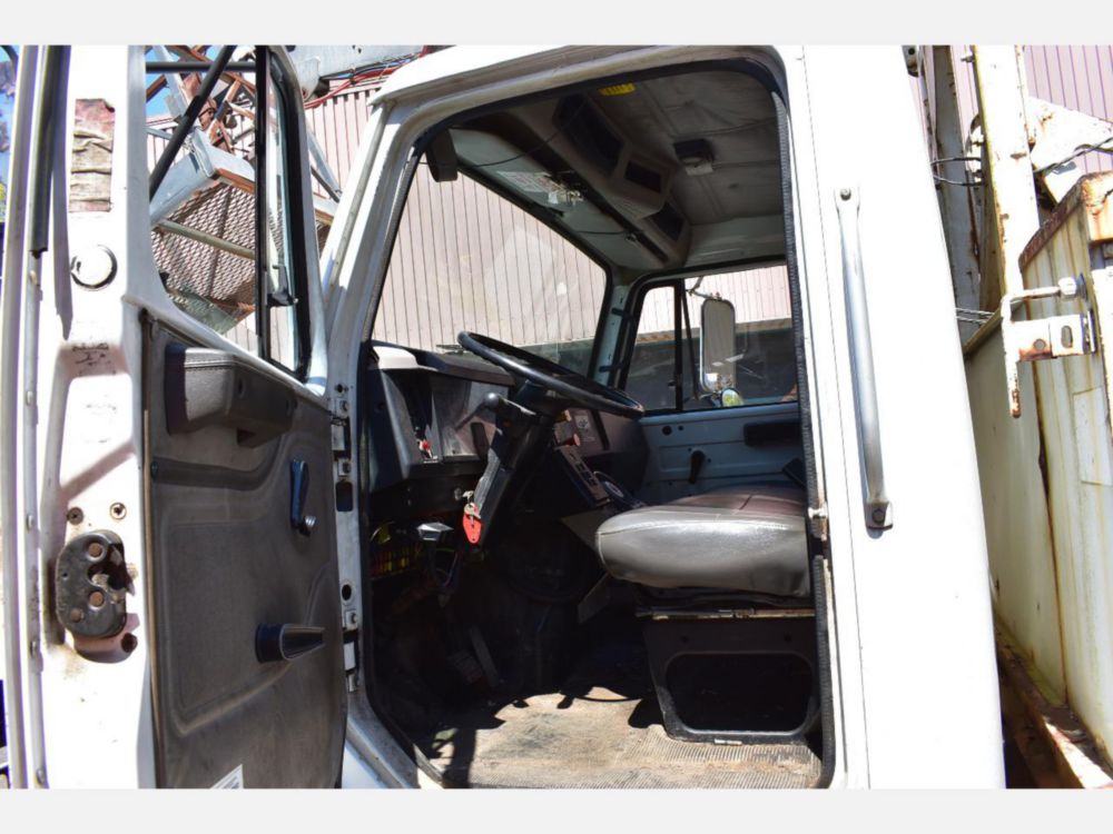 2000 Int'l 4700 Altec Cable Placer