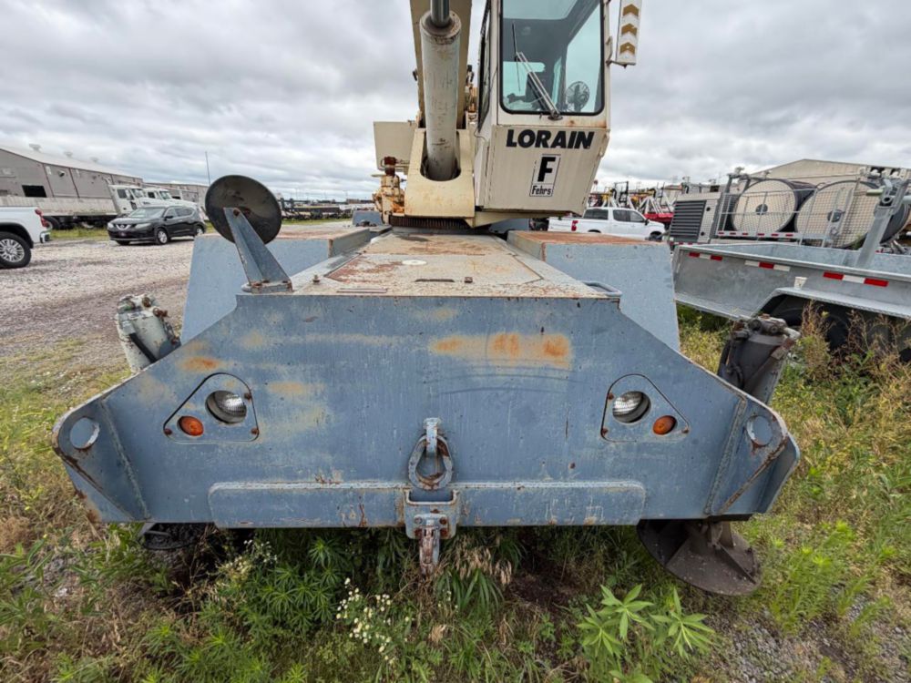 1993 LORAIN LRT-230E Rough Terrain Crane