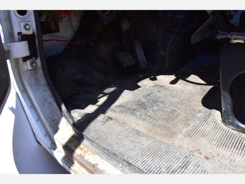 2000 Int'l 4700 Altec Cable Placer