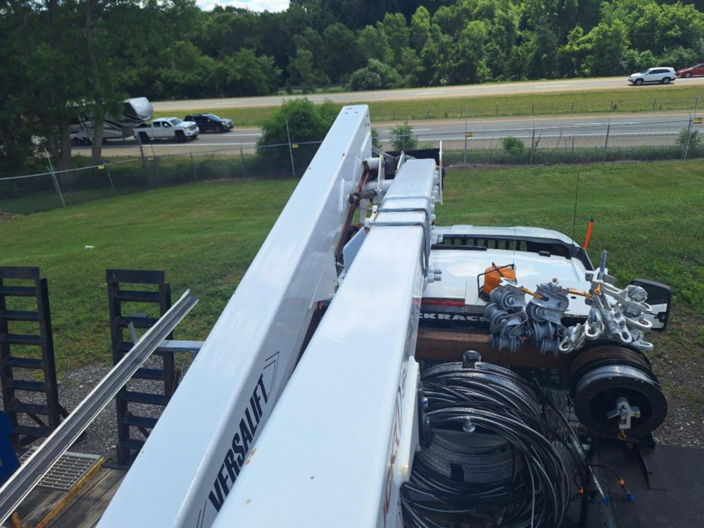 2020 International CV-515 4x4 Versalift SST-40 Bucket Truck