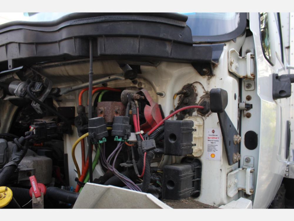 2013 Int'l Diesel 6x4 Automatic Box Truck