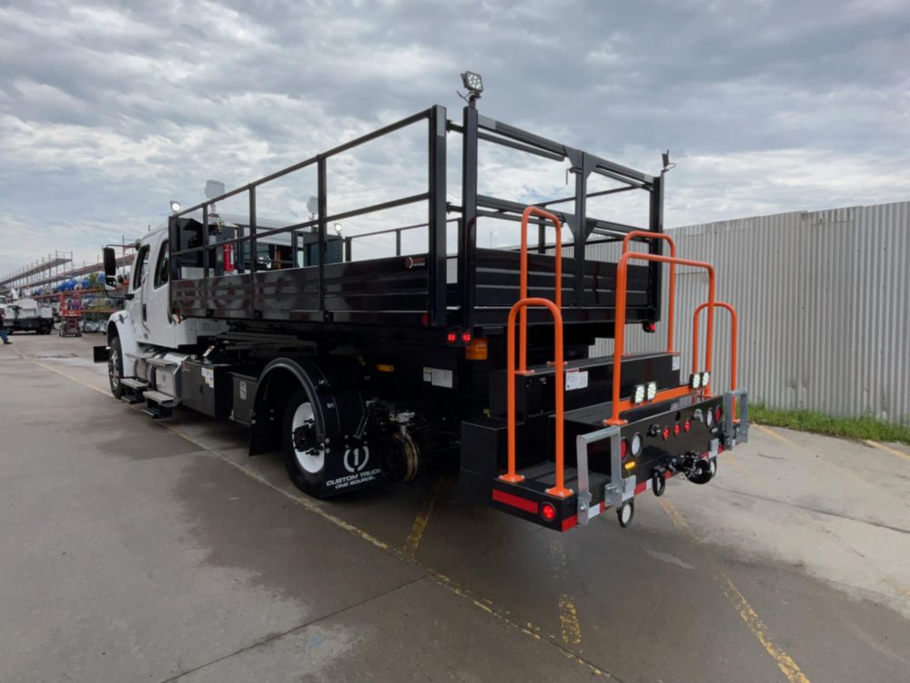 2026 Freightliner M2106 4x2 TESCO BSL100-14 Hi-Rail Scissor Lift Truck