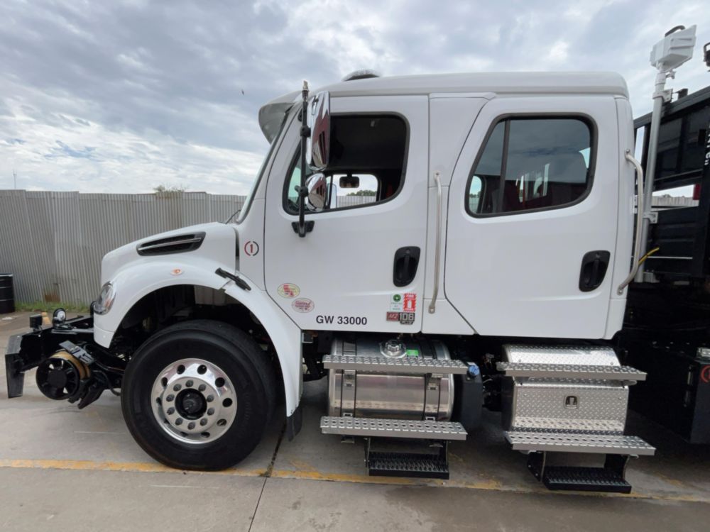 2026 Freightliner M2106 4x2 TESCO BSL100-14 Hi-Rail Scissor Lift Truck