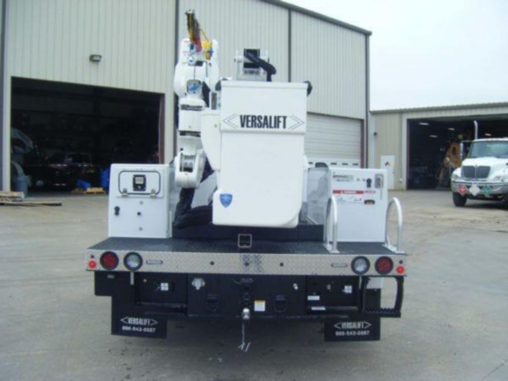 40 ft Insulated Material Handling Distribution Bucket Truck