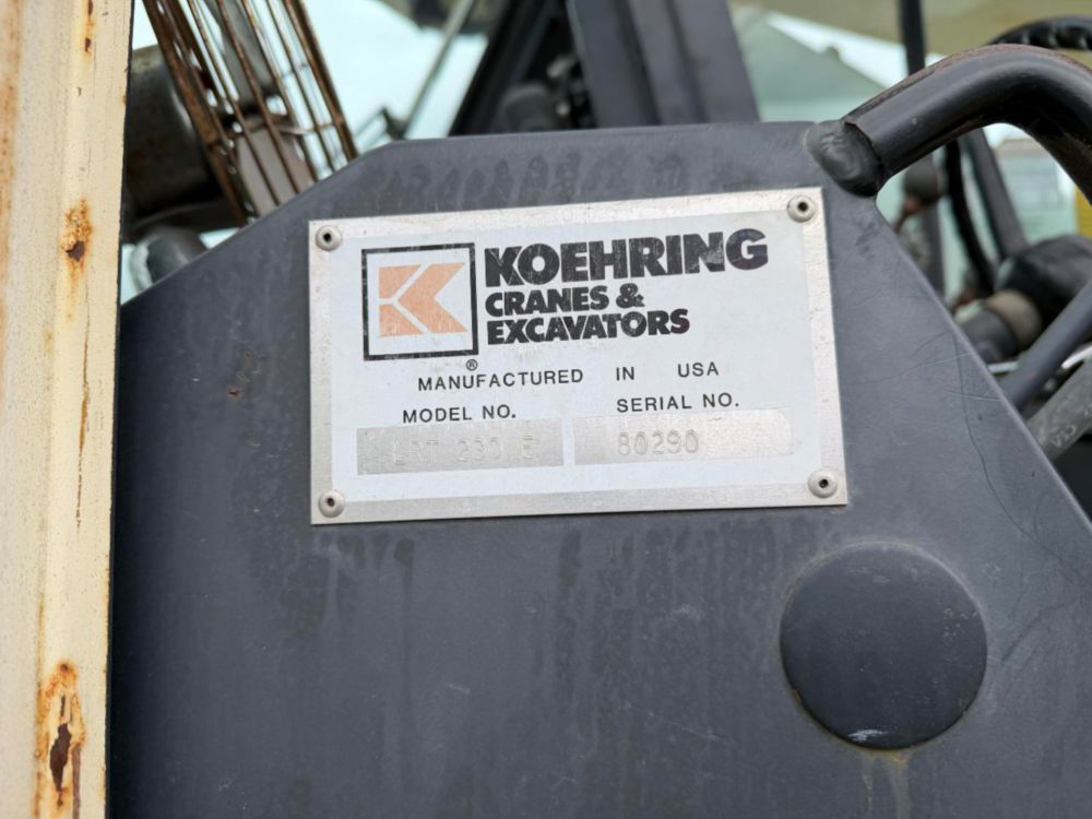 1993 LORAIN LRT-230E Rough Terrain Crane