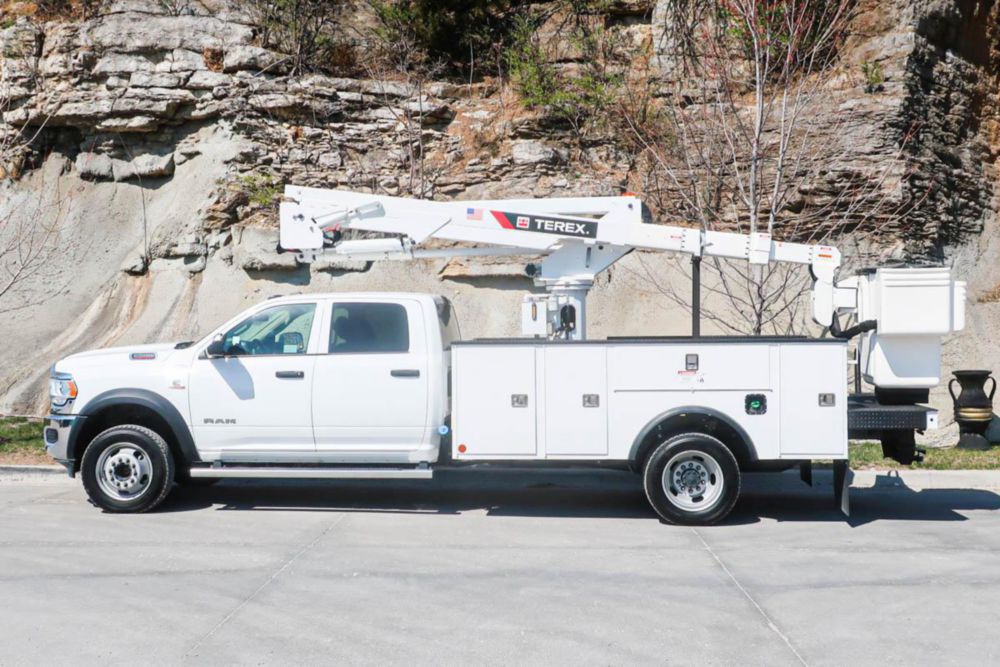 40 ft Non Insulated AWD Telecom Bucket Truck