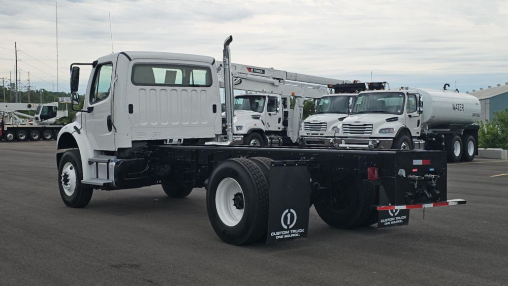 2020 Freightliner M2106 4x4 Cab & Chassis