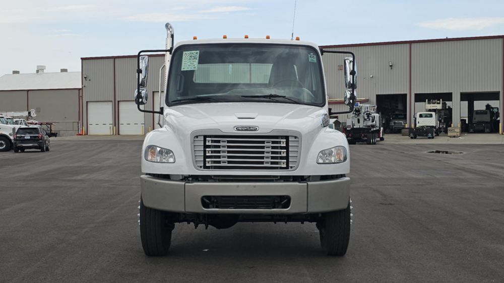 2020 Freightliner M2106 4x4 Cab & Chassis