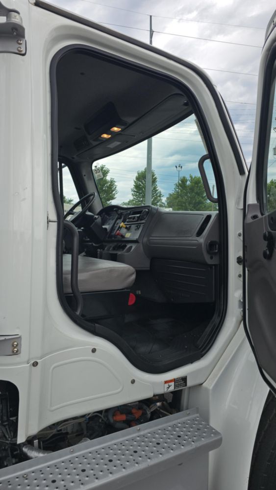 2020 Freightliner M2106 4x4 Cab & Chassis