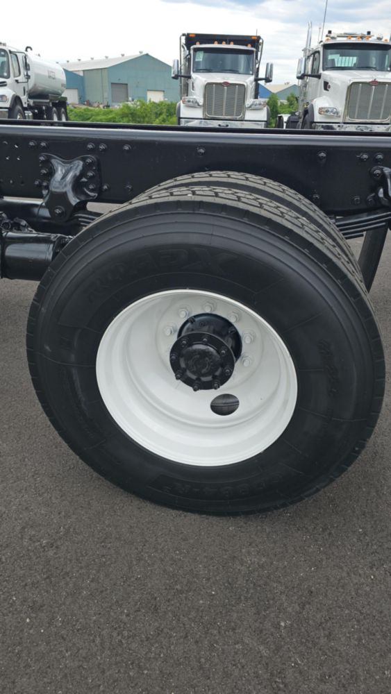 2020 Freightliner M2106 4x4 Cab & Chassis