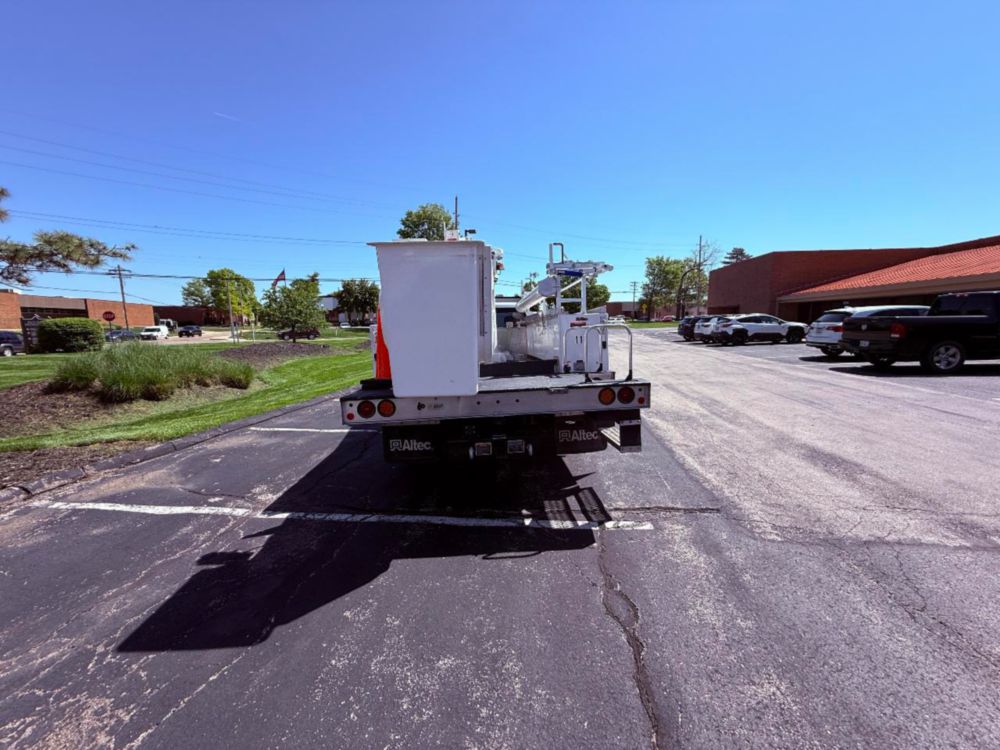 2022 Dodge 5500 4x4 Diesel Altec AT-235 Bucket Truck