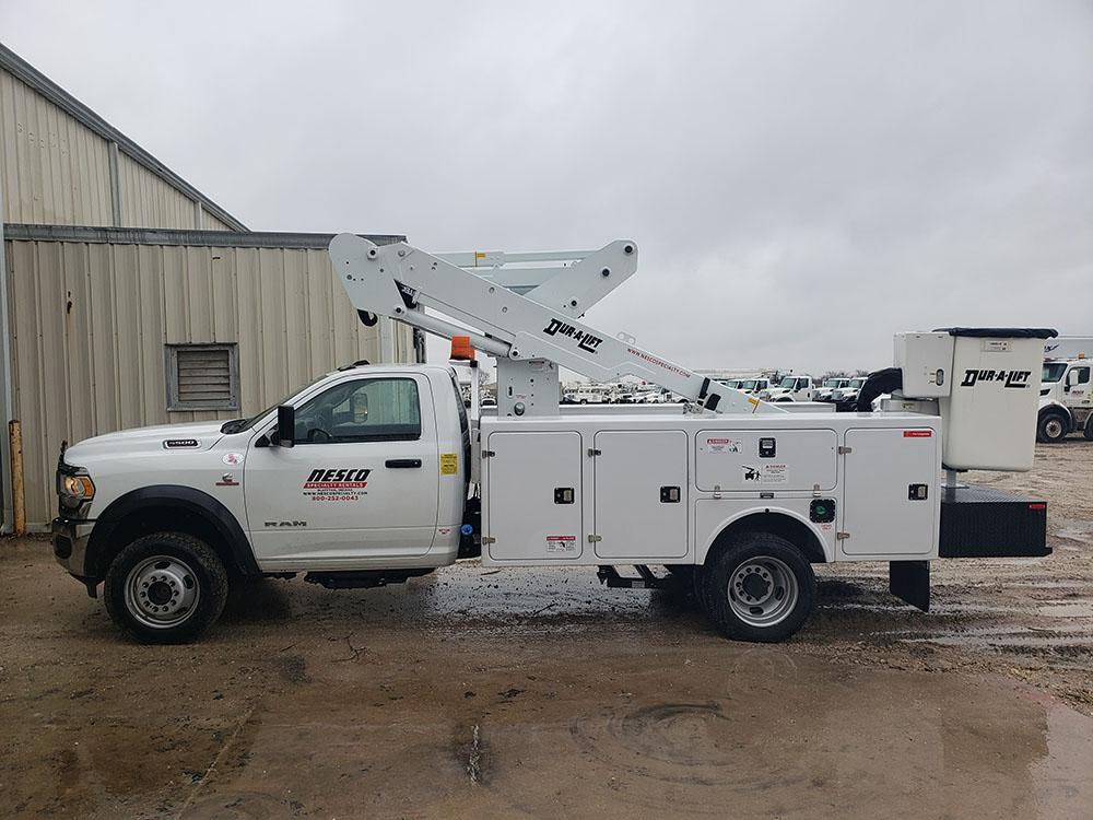 39 ft Non Insulated AWD Telecom Bucket Truck