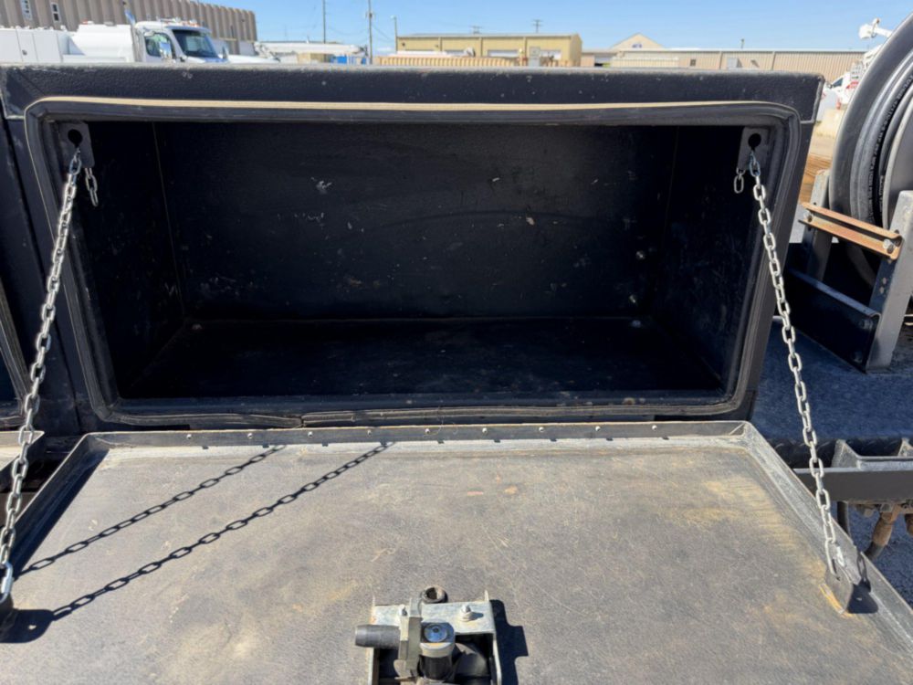 2018 Ford F-550 4x4 Crew Cab Flatbed Truck