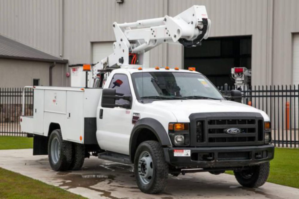 37 ft Insulated AWD Telecom Bucket Truck