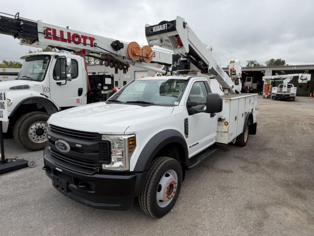2019 Ford F-550 4x4 Versalift VST-40I Material Handler Bucket Truck