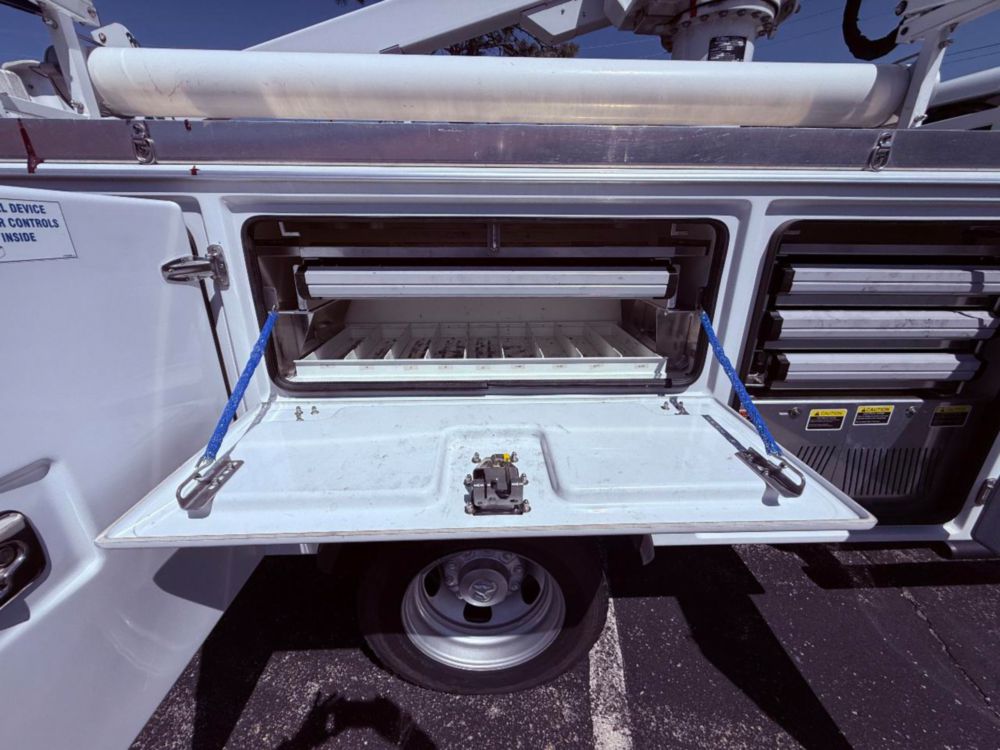 2022 Dodge 5500 4x4 Diesel Altec AT-235 Bucket Truck