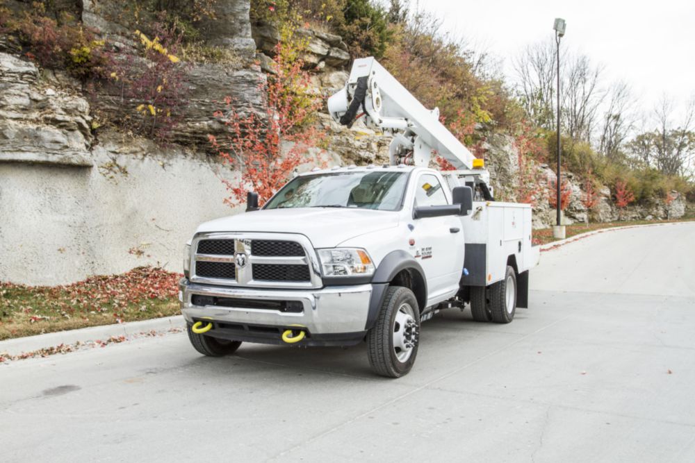 37 ft Insulated Telecom Bucket Truck
