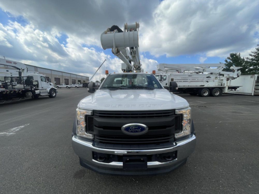2018 Ford F-550 4x4 Duralift DPM2-47 Material Handler Bucket Truck