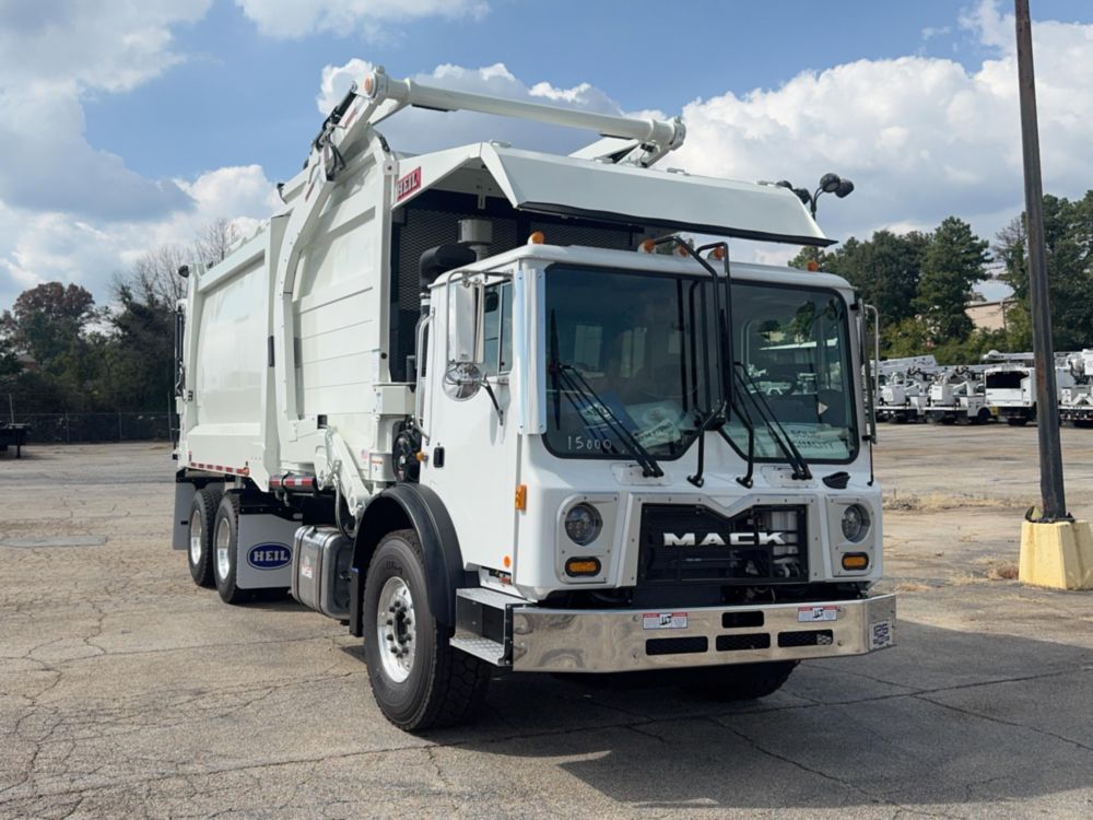 2026 Mack TERRAPRO 64R 6x4 HEIL HALF/PACK 40 YD COM FEL Front End Loader Truck