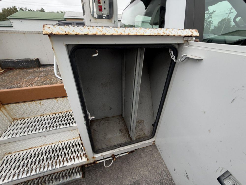 2019 Ford F-550 4x4 Versalift VST-40I Material Handler Bucket Truck