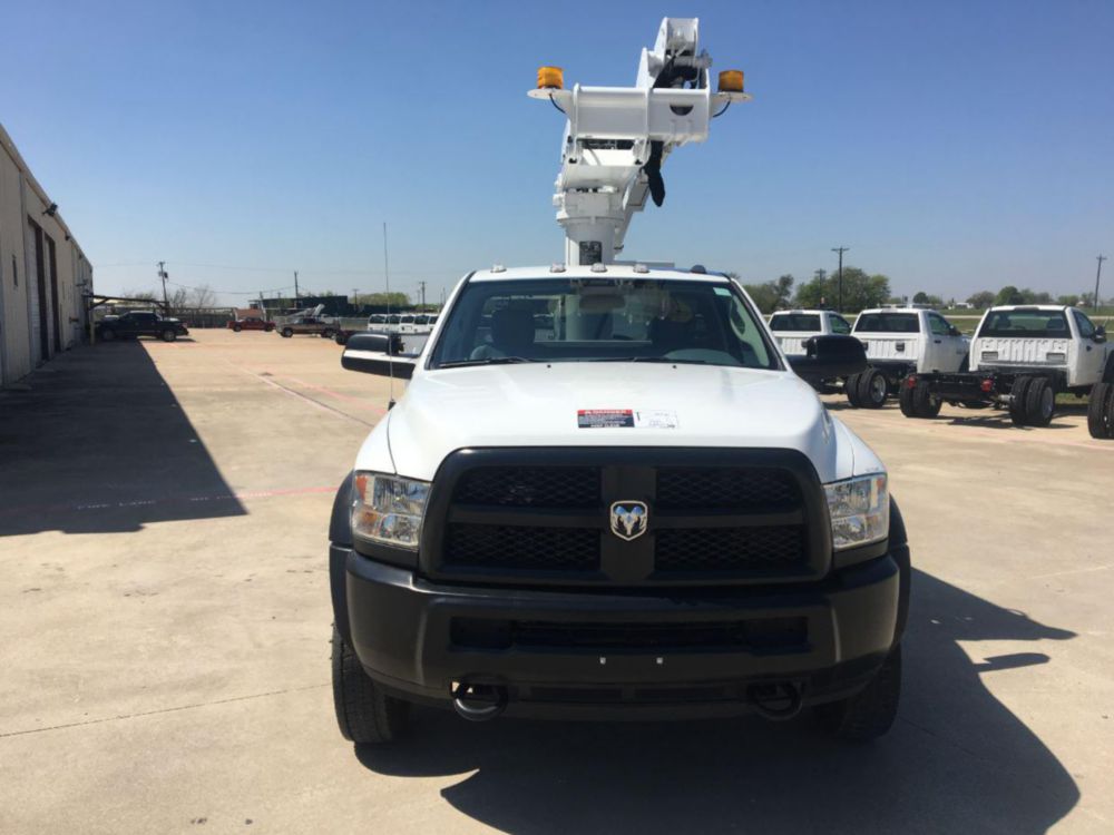 35 ft Non Insulated Telecom Bucket Truck