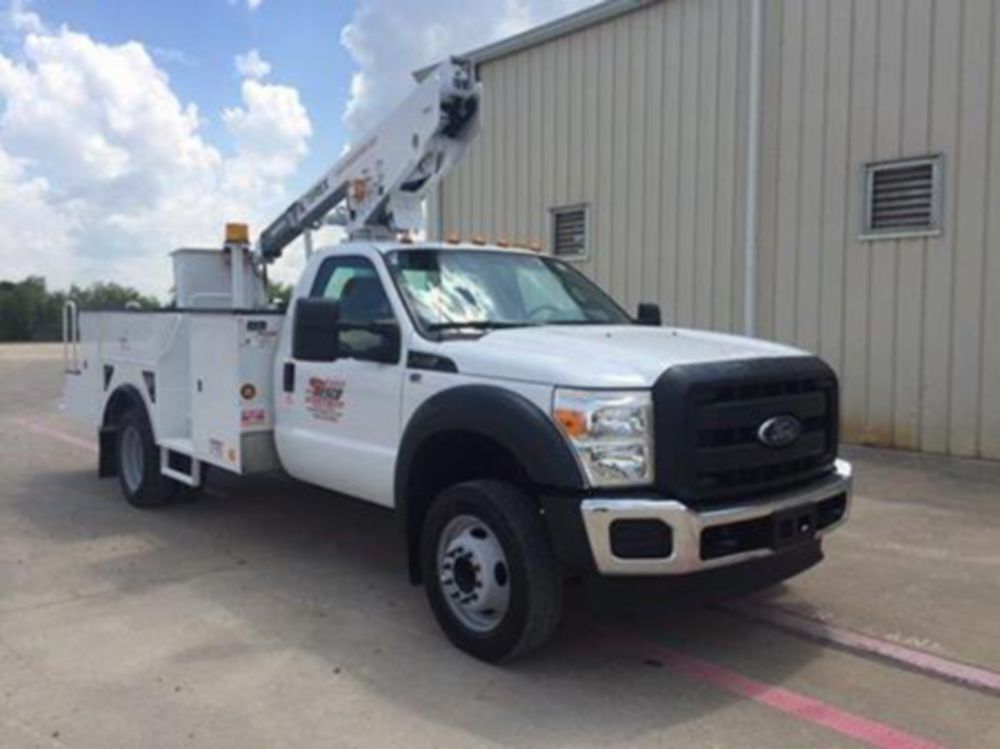 30 ft Non Insulated AWD Telecom Bucket Truck