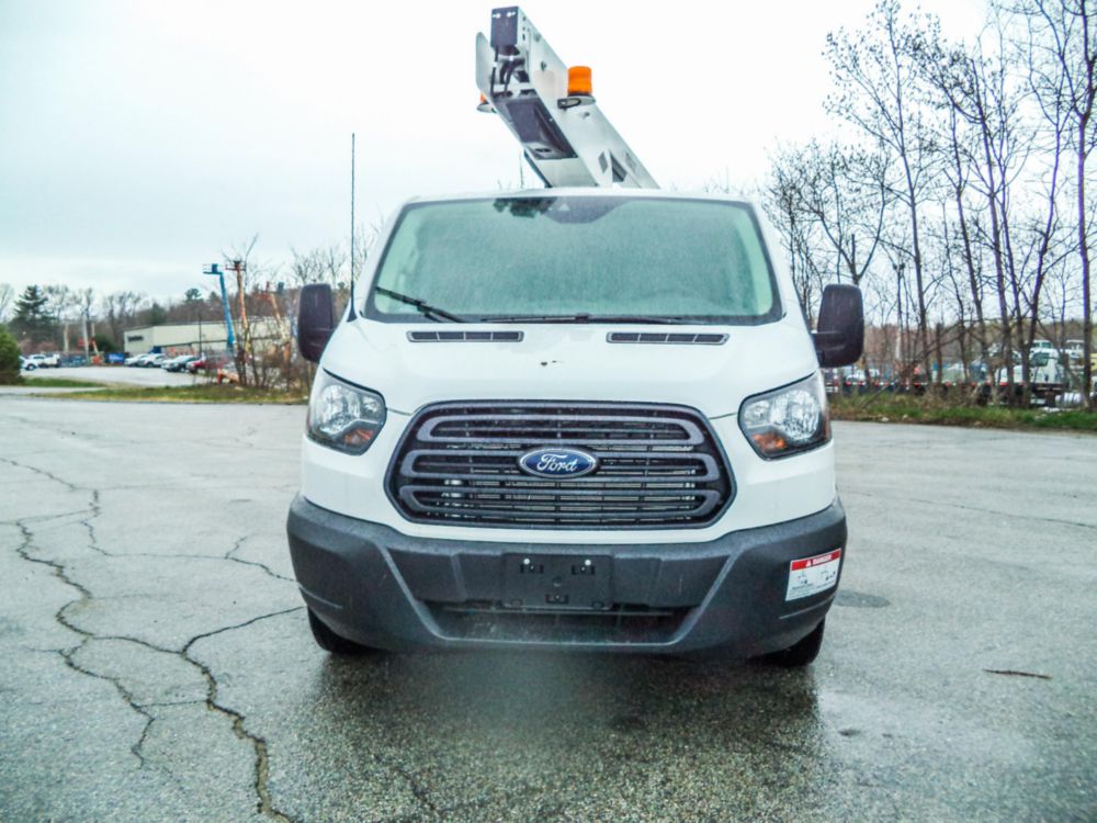 29 ft Non Insulated Telecom Bucket Truck