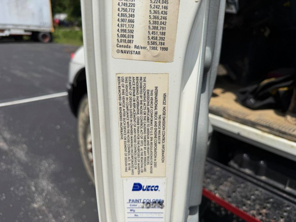 2002 Int'l 4400 Terex Commander 4047 Digger Derrick Truck