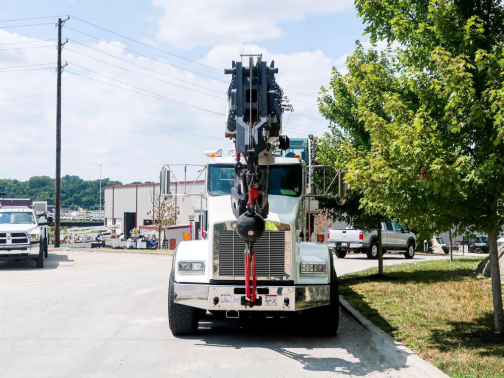 80 tons 160 ft Boom Truck