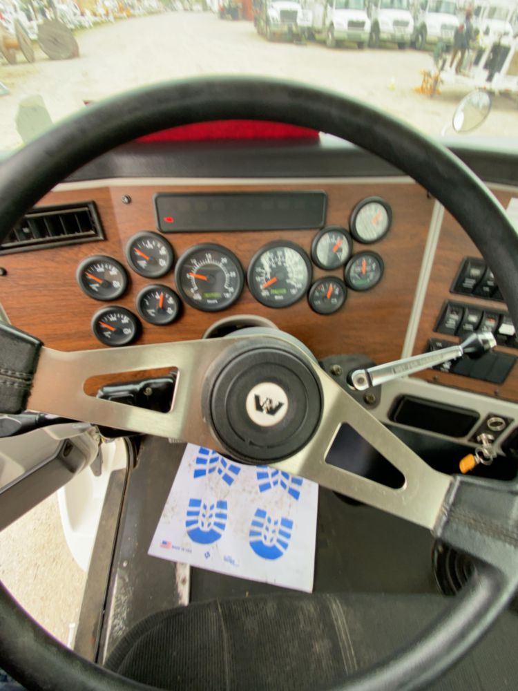 2018 Western Star 4700SB 6x4 Equipment Hauler