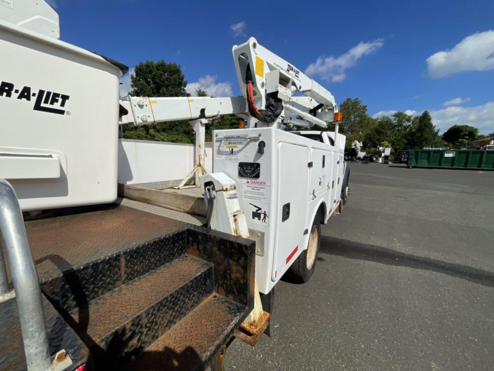 2018 Ford F-550 4x4 Duralift DPM2-47 Material Handler Bucket Truck