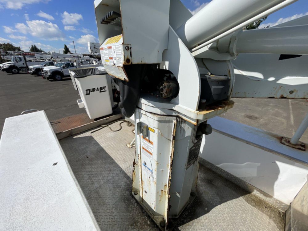 2018 Ford F-550 4x4 Duralift DPM2-47 Material Handler Bucket Truck