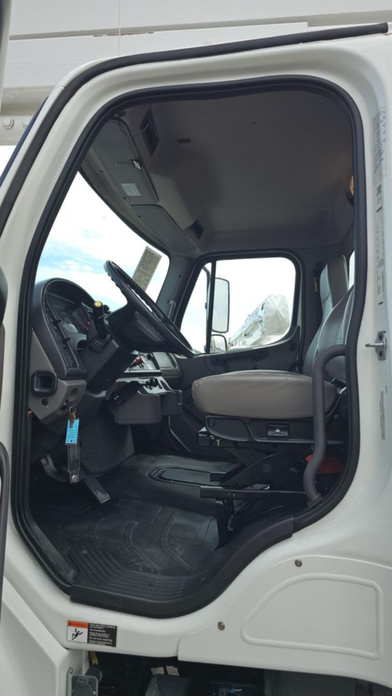 2021 Freightliner M2106 4x4 Versalift VN-555-MHI Bucket Truck