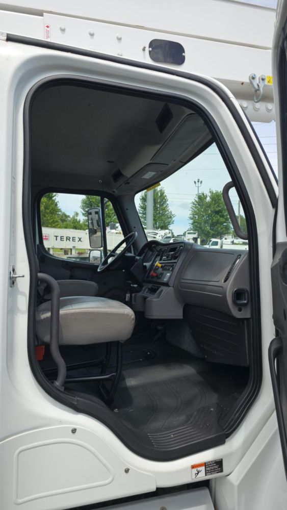 2021 Freightliner M2106 4x4 Versalift VN-555-MHI Bucket Truck