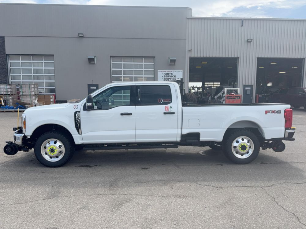 2025 Ford F350 4x4 Hi-Rail Pickup Truck
