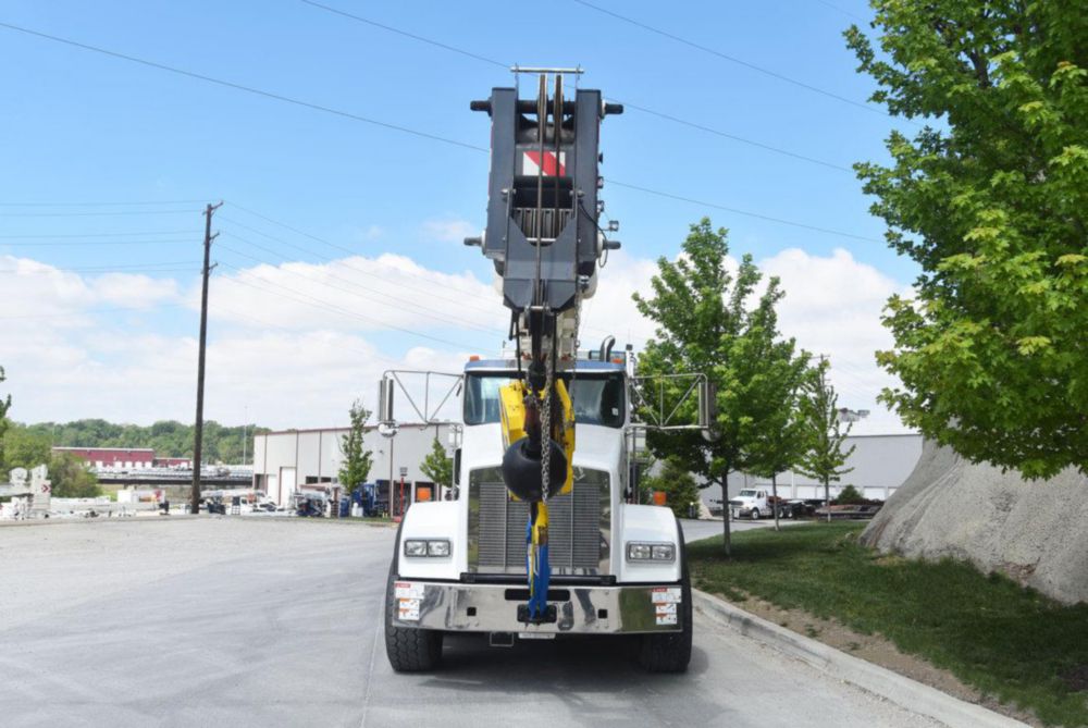 80 tons 126 ft Boom Truck
