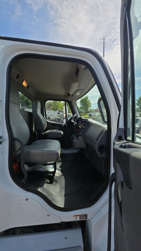2020 Freightliner M2106 4x4 Cab & Chassis